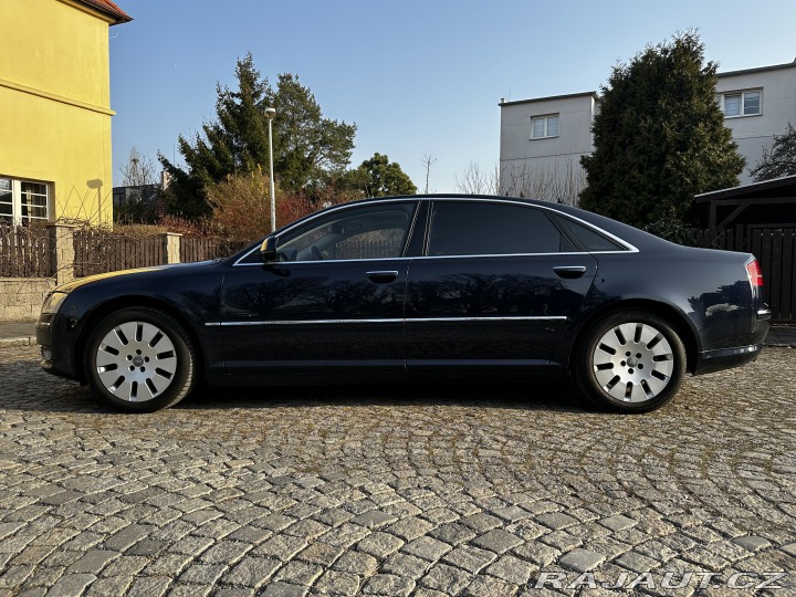 Audi A8 Long prezidentský speciál 2009