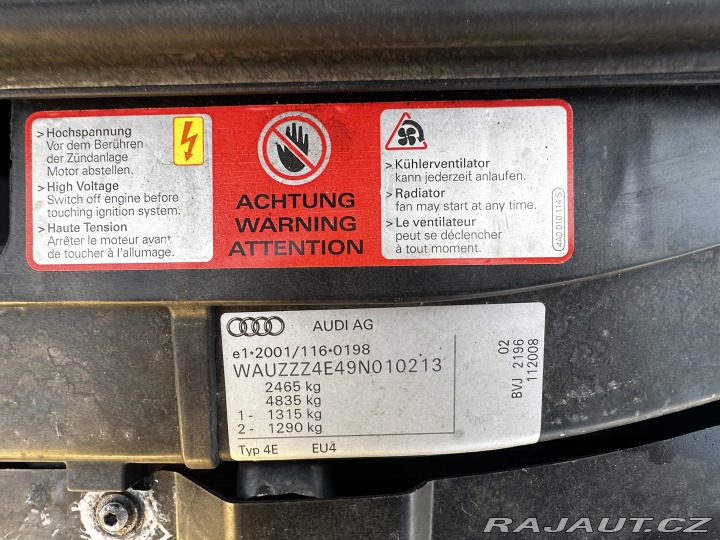 Audi A8 Long prezidentský speciál 2009