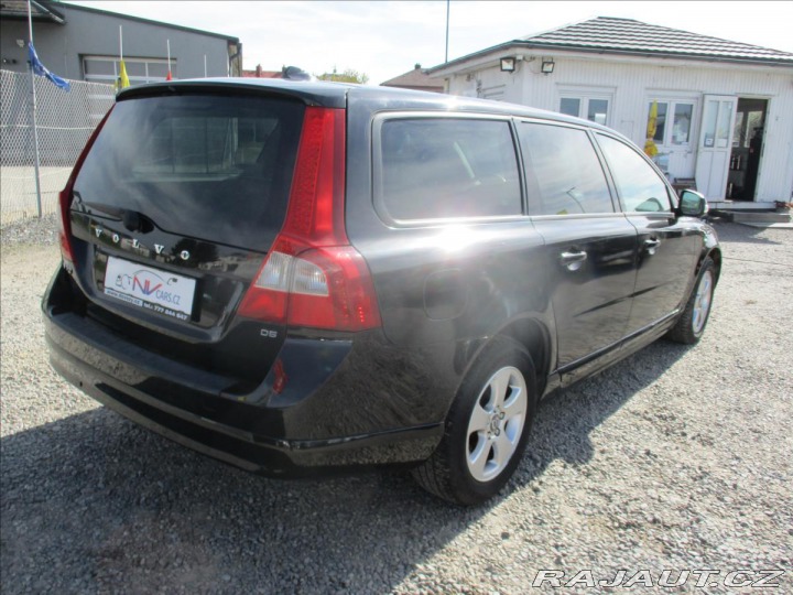 Volvo V70 2,4 D5 136kw Ocean Race, 2009