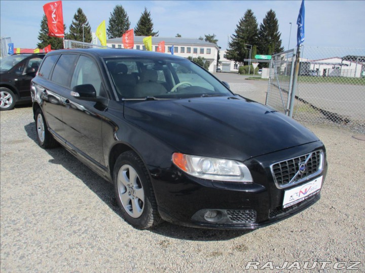 Volvo V70 2,4 D5 136kw Ocean Race, 2009
