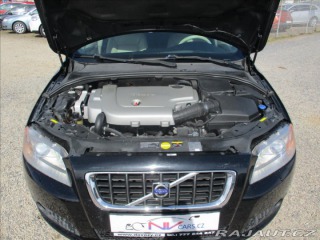 Volvo V70 2,4 D5 136kw Ocean Race, 2009