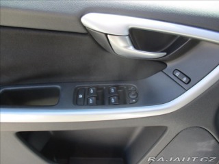 Volvo XC60 2,4 D4 120kw Kinetic AWD 2009