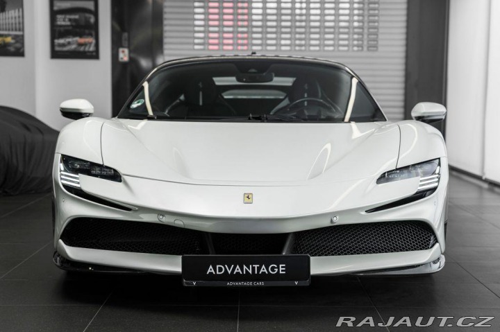Ferrari SF90 Stradale 2020