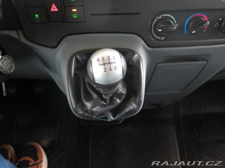 Ford Transit Courier 2.2TDCi 92kW,klima,výhřev 2013