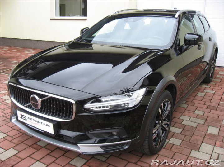 Volvo V90 2,0 B5 235PS Cross Count 2021