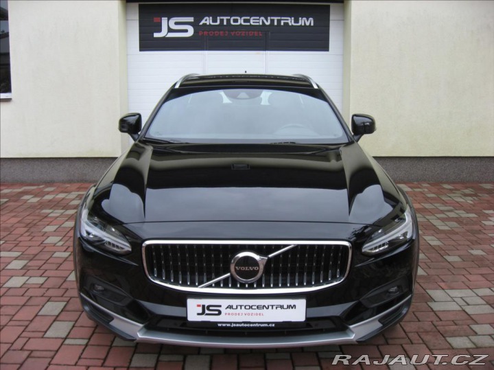 Volvo V90 2,0 B5 235PS  Cross Count 2021