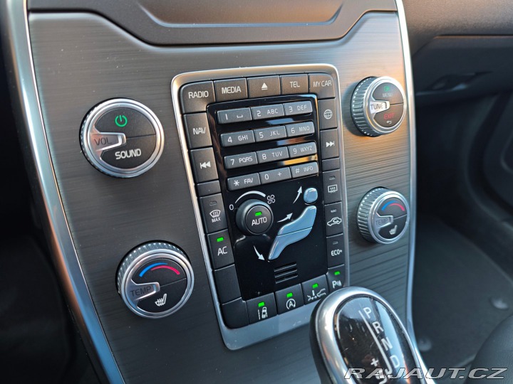 Volvo V70 2.0 D4 Summum ACC Xenon 1 2016