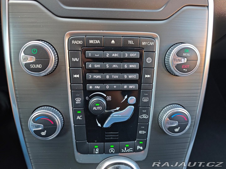 Volvo V70 2.0 D4 Summum ACC Xenon 1 2016