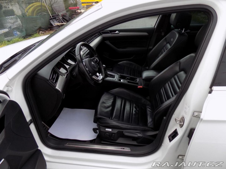 Volkswagen Passat 2.0TDI/R-Line/Pano/DSG/LE 2017
