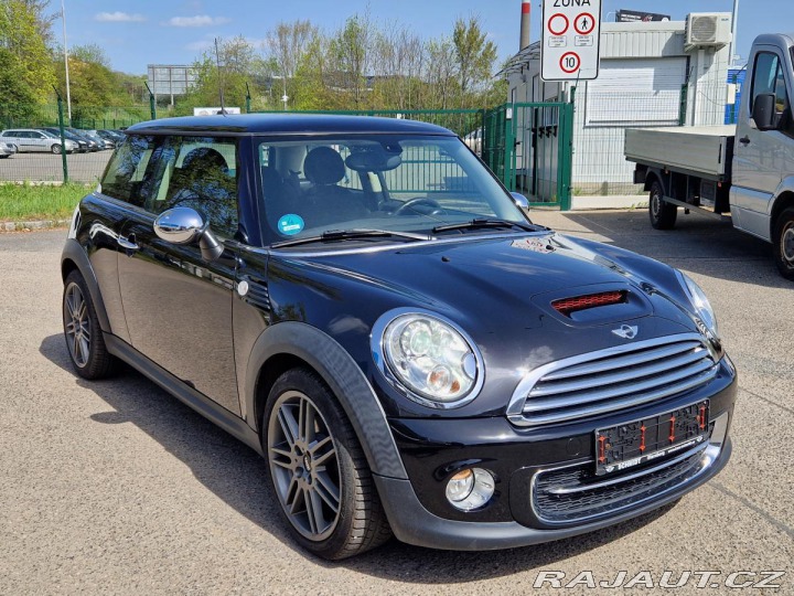 Mini Cooper 1,6 D NAVIGACE, TOP STAV! 2014