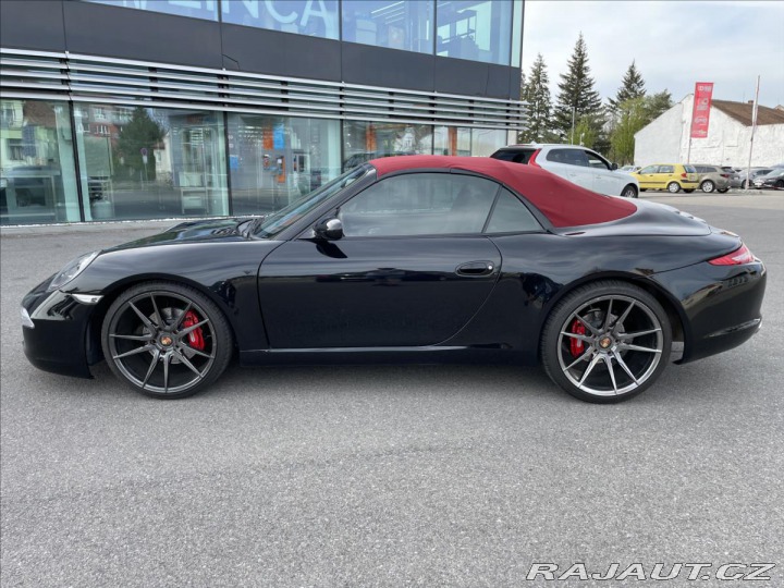 Porsche 911 3.4 i Carrera 4 Manuál Ca 2001