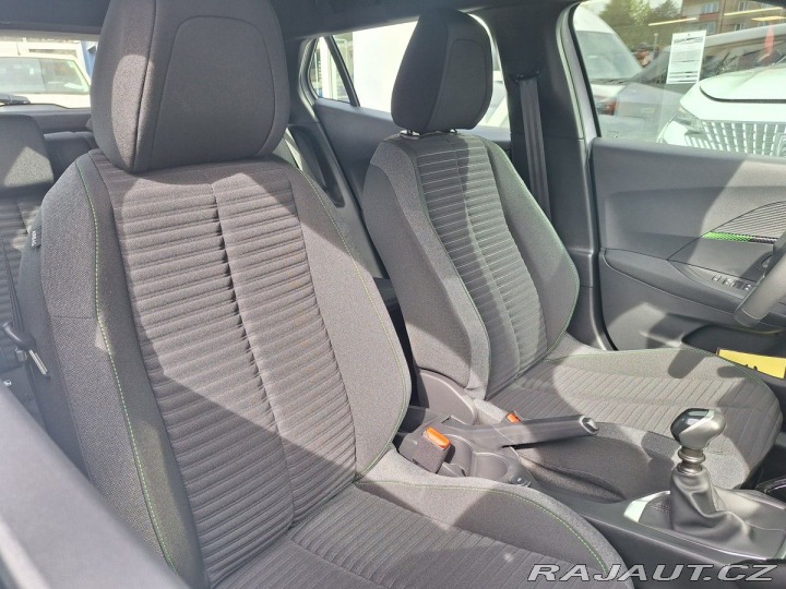 Peugeot 2008 STYLE 1.2 PT 100K MAN6 2025