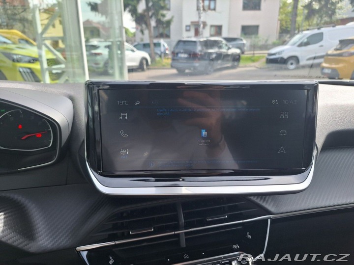 Peugeot 2008 STYLE 1.2 PT 100K MAN6 2025