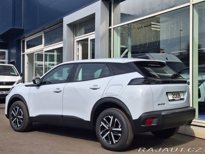 Peugeot 2008 STYLE 1.2 PT 100K MAN6 2025