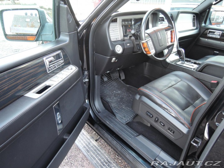 Lincoln Navigator 5,4i V8 24V Aut. LPG 7.mí 2007