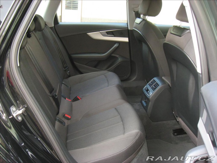 Audi A4 2,0 35 TFSI 150PS Gravit 2021