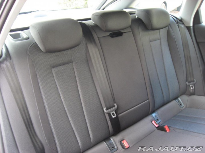 Audi A4 2,0 35 TFSI 150PS Gravit 2021