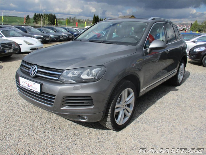 Volkswagen Touareg 3,0 TDi 180kw 4-motion Pa 2013