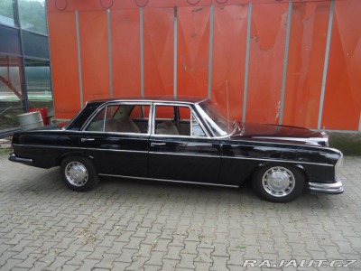 Mercedes-Benz Ostatní modely 300 SEL Automatic