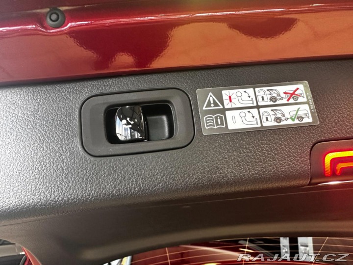 Mercedes-Benz C C 220 D 4MATIC kombi 2023