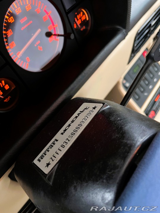 Ferrari Ostatní modely Mondial t 3.4 Coupe 1992