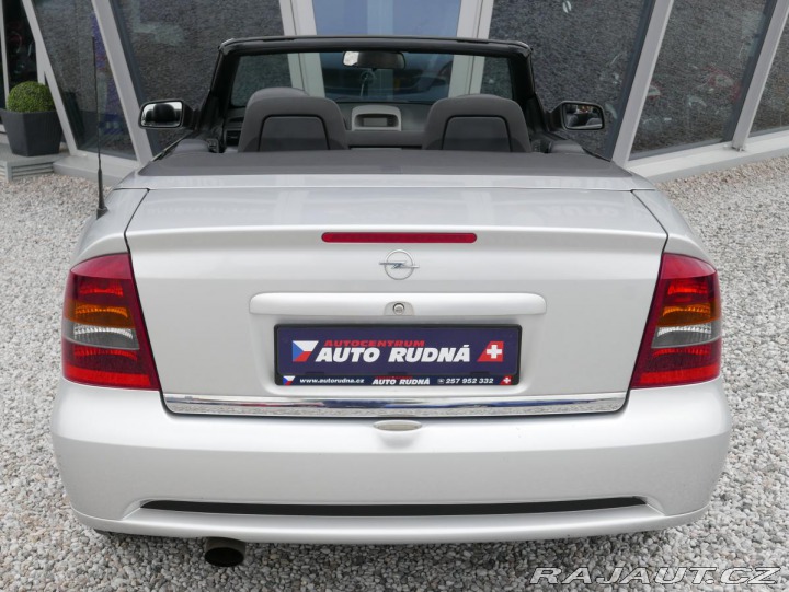 Opel Astra 2,2i Cabrio REZERVACE 2004