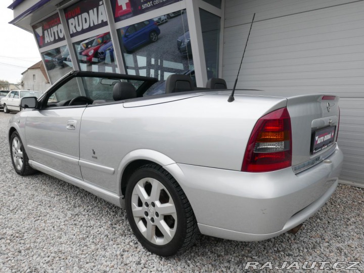 Opel Astra 2,2i Cabrio REZERVACE 2004