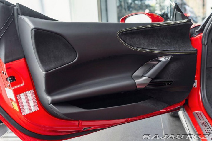 Ferrari SF90 Spider/Lift/Carbon/JBL 1800