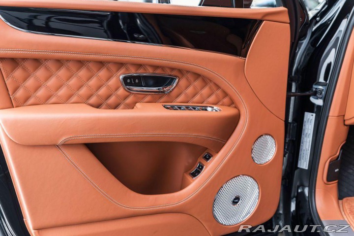 Bentley Bentayga V8/Naim/Entertainment/Pan 1800