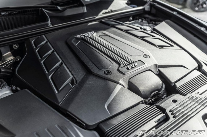 Bentley Bentayga V8/Naim/Entertainment/Pan 1800