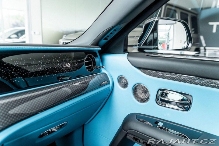 Rolls Royce Ghost Black Badge / Skladem 1800