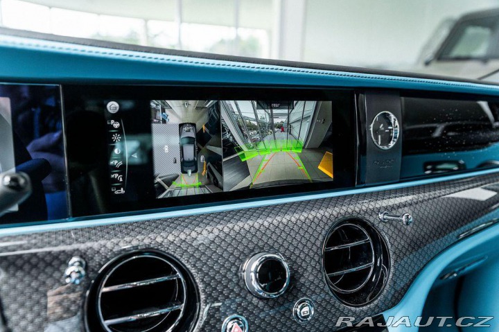 Rolls Royce Ghost Black Badge / Skladem 1800