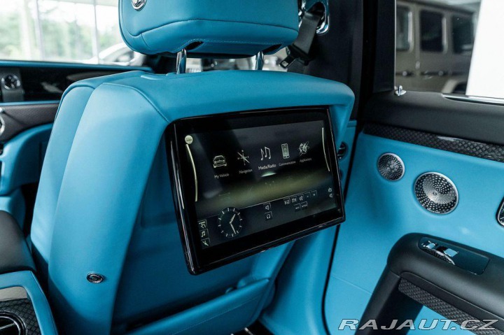 Rolls Royce Ghost Black Badge / Skladem 1800