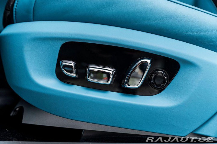 Rolls Royce Ghost Black Badge / Skladem 1800