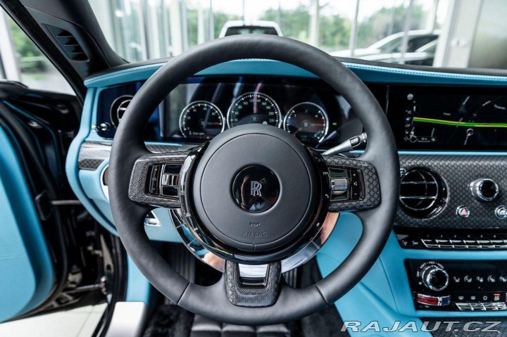 Rolls Royce Ghost Black Badge / Skladem 1800