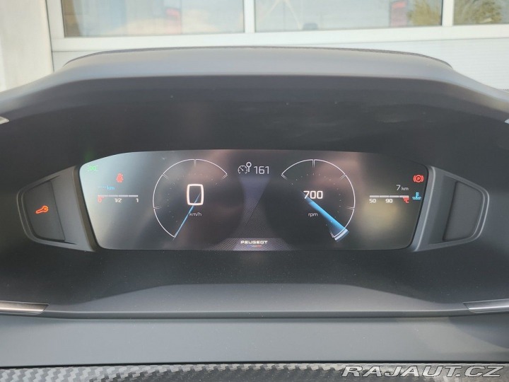 Peugeot 208 ALLURE 1,2 PT 100k M6 2025