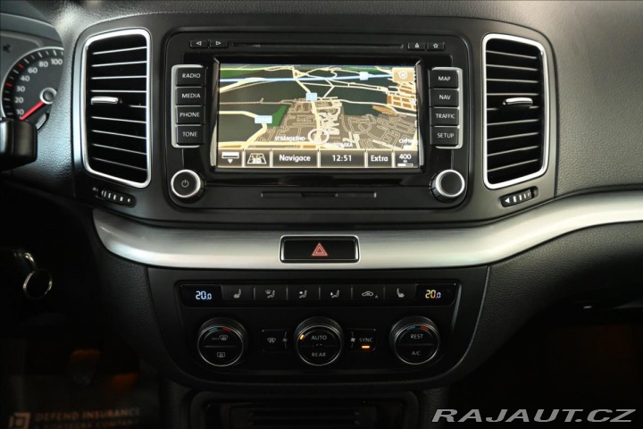 Volkswagen Sharan 2,0 TDi 103kW Highline Zá 2014