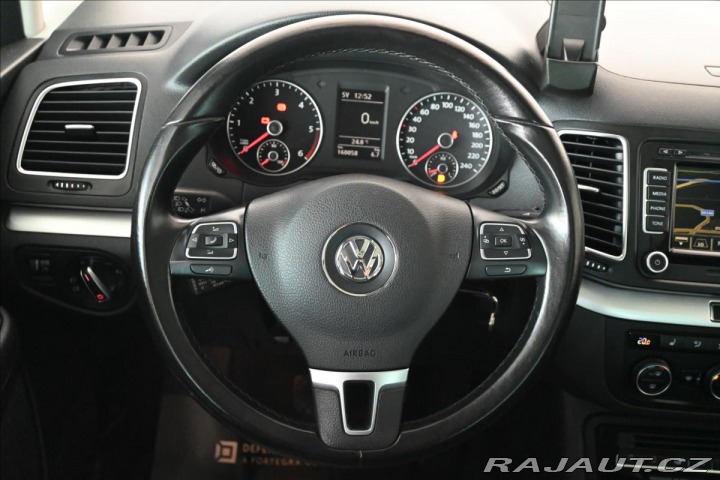 Volkswagen Sharan 2,0 TDi 103kW Highline Zá 2014