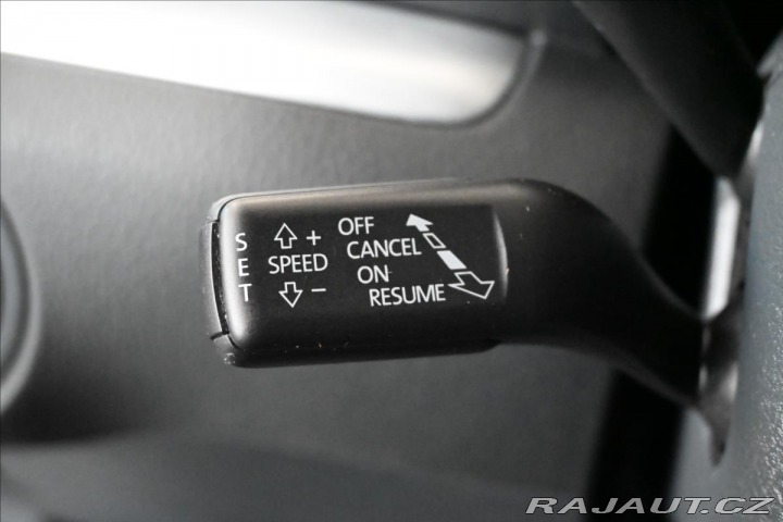Volkswagen Sharan 2,0 TDi 103kW Highline Zá 2014