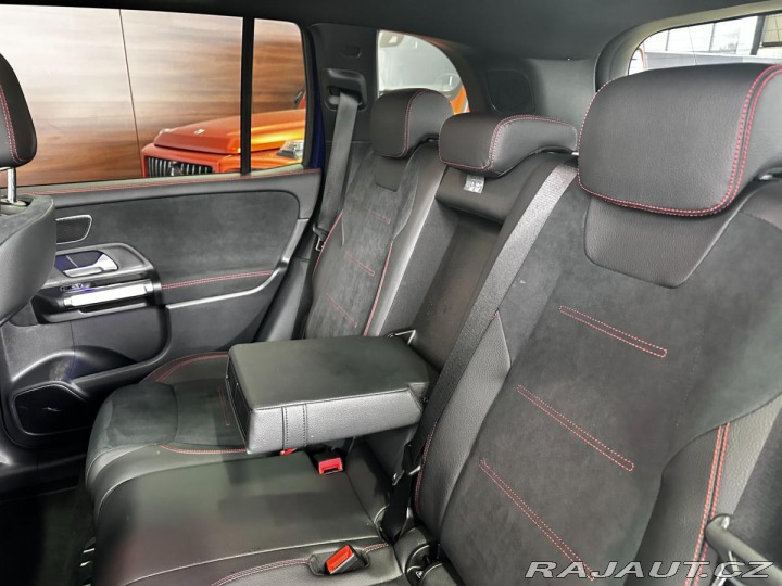 Mercedes-Benz GLB 200 4MATIC 2023