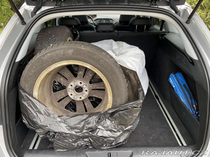 Peugeot 308 2.0Hdi 110kw 2015