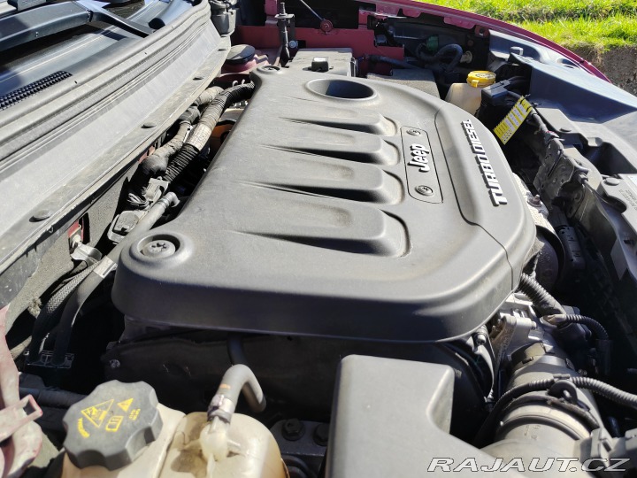 Jeep Cherokee Limited 2.2D 200k 4WD 9AT 2015