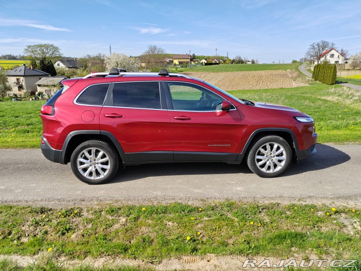 Jeep Cherokee Limited 2.2D 200k 4WD 9AT 2015