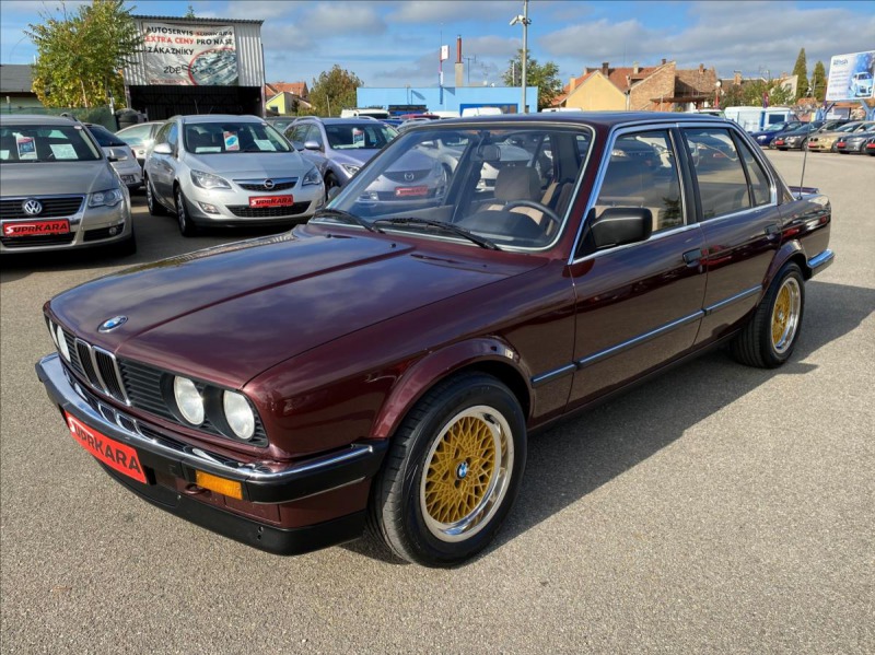 BMW 3 2.7 325e 112.356km! Plná