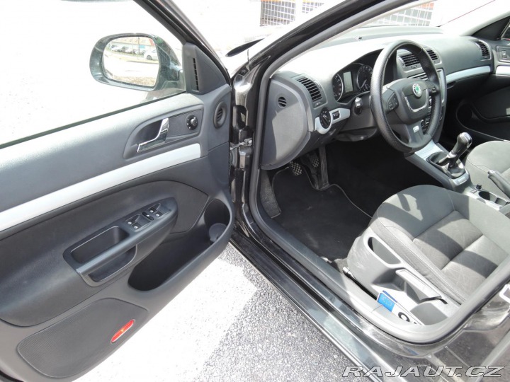 Škoda Octavia 1,6 TDi Ambiente 2011