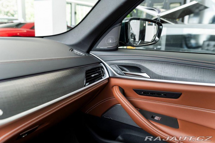 Alpina B5 GT Touring 2024