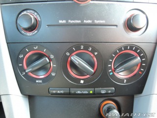 Mazda 3 1.4i Comfort Klima ČR 2004