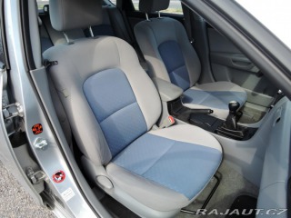 Mazda 3 1.4i Comfort Klima ČR 2004