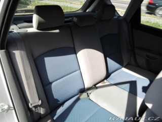 Mazda 3 1.4i Comfort Klima ČR 2004