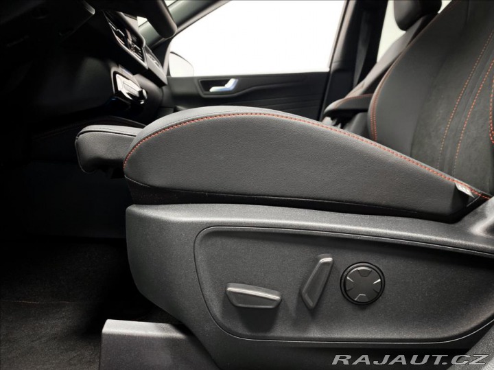 Ford Kuga 1.5 EcoBoost ST-Line X 2024